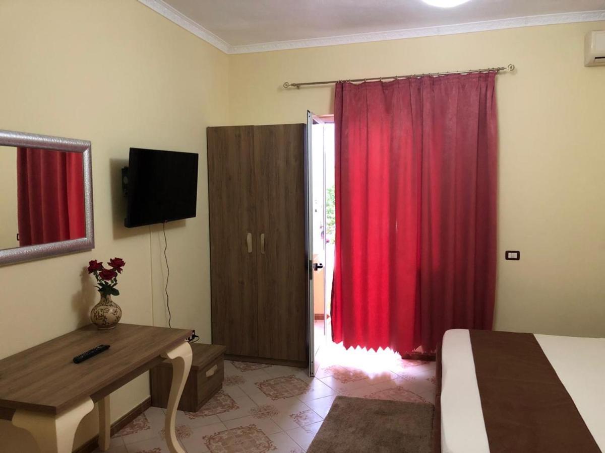 Vogli'S House Apartments & Rooms Durrës Kültér fotó